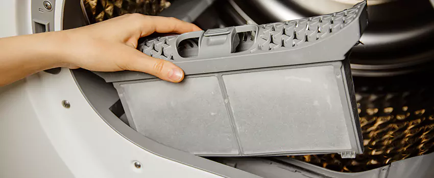 Signs Of A Clogged Dryer Lint Trap in McKinleyville, California